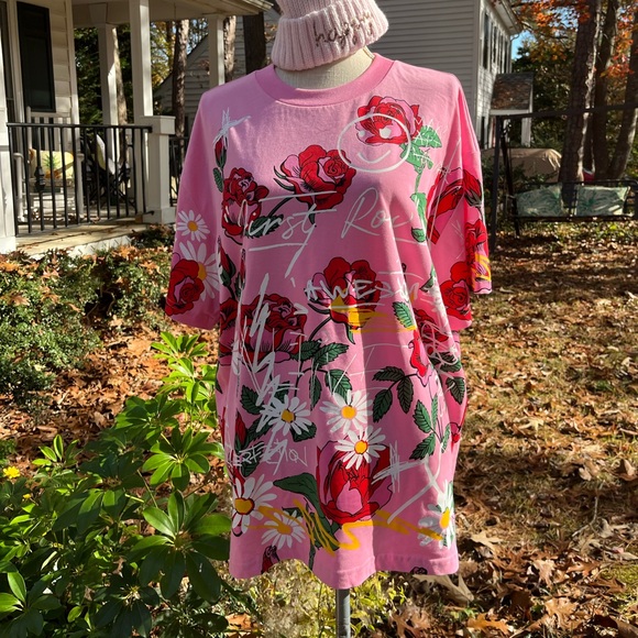 First Row Women’s Artsy Floral Tee, Pink, Large, NWOT - Picture 1 of 11
